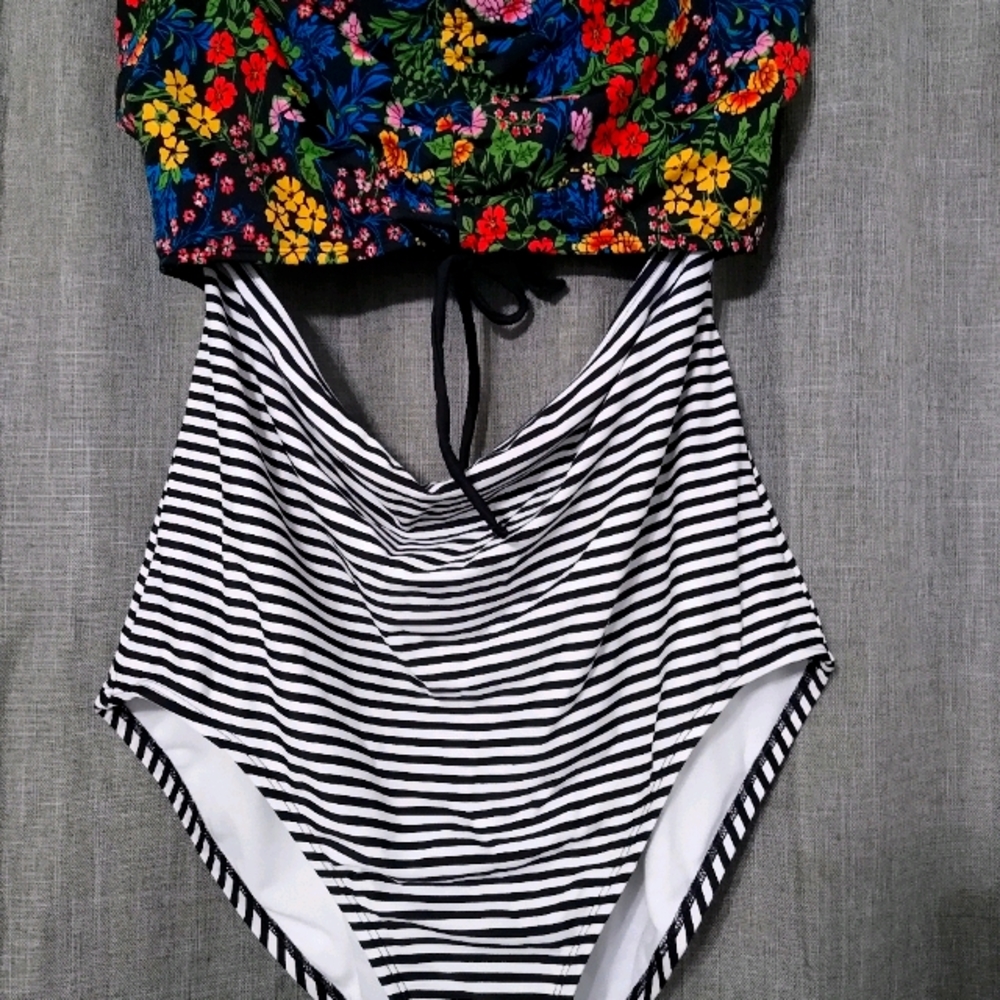 Bathing suit